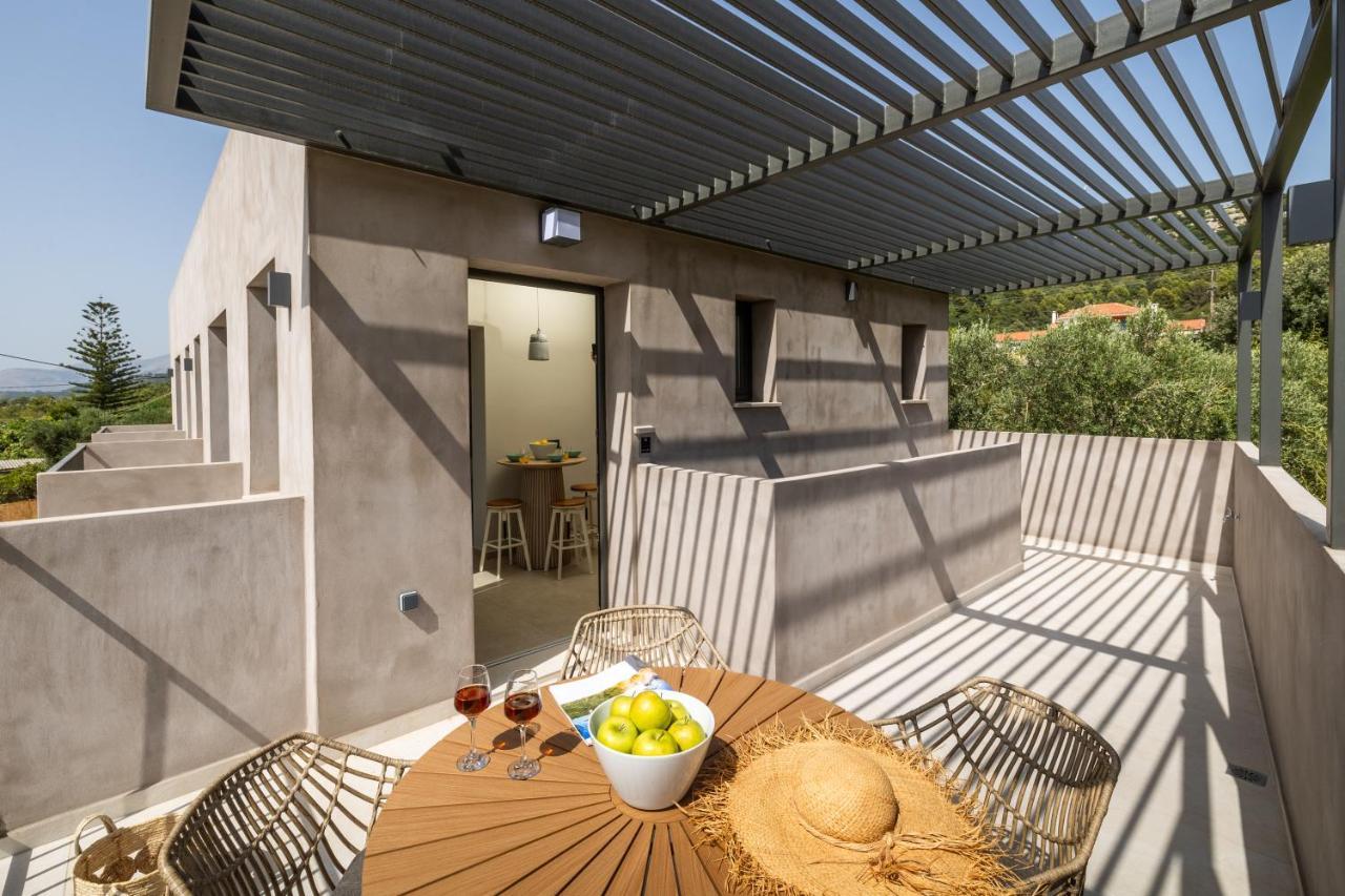 Topos Suites Lassi  Exterior foto