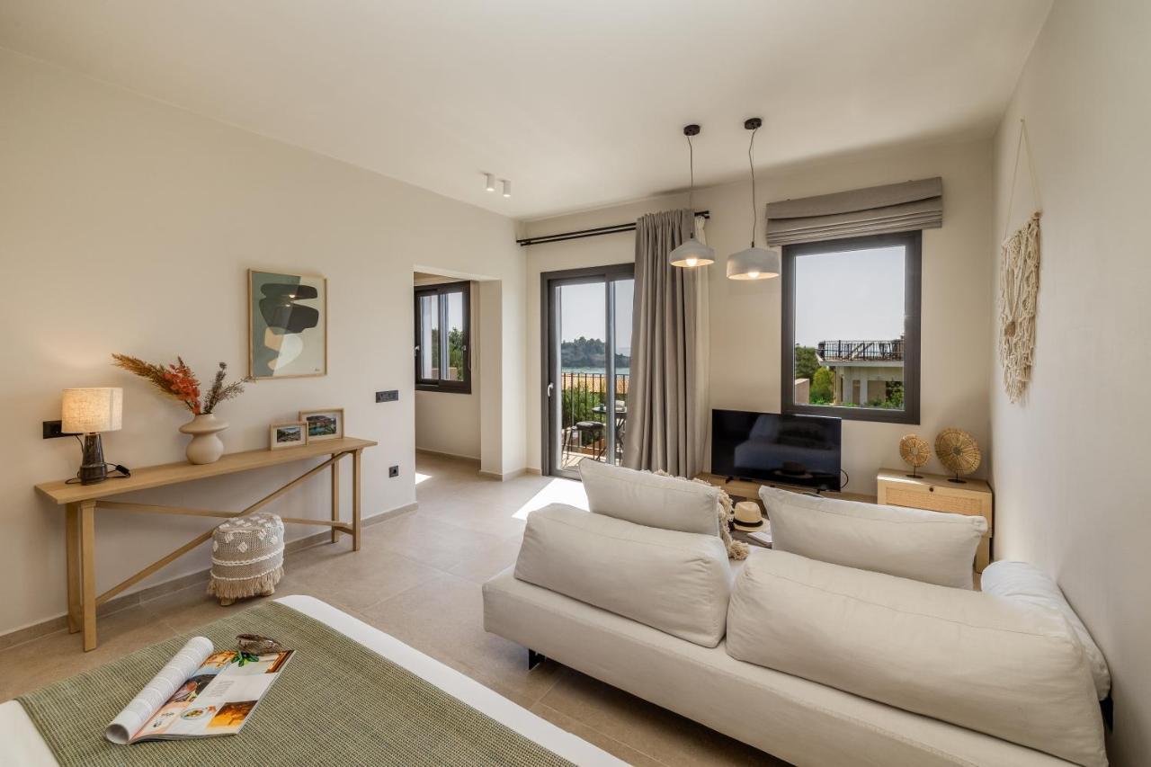 Topos Suites Lassi  Exterior foto